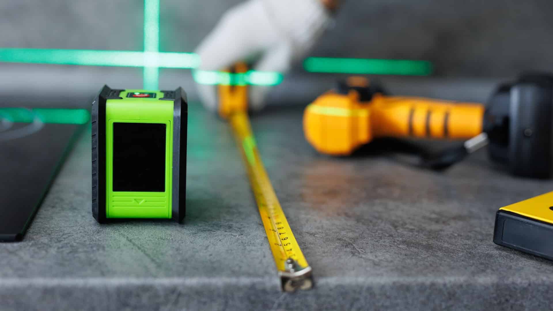 Quel niveau laser utiliser pour des travaux de rénovation dans la maison ?