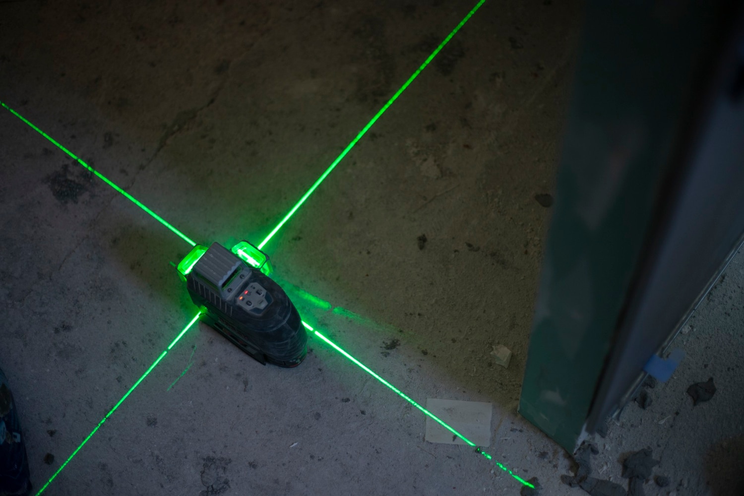 Redresseur laser pour la construction de sols